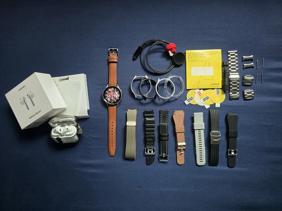 (Bundle) Samsung Galaxy Watch 5Pro & Buds 3 (Category: Other Gadgets) located in Caloocan City. Submitted by 9abreal (Listing ID 1466240549, Image 1). Description: BUNDLE SALE ONLY‼️ Original Samsung Galaxy Watch 5 Pro & Buds 3 💸 Bundle Price: P13,500.00 (still negotiable.Bigyan kita discount.) ⌚️ Samsung Galaxy Watch 5 Pro (45mm) Condition: -Used (Good) -can last 2-3 days depending on usage Bought on: Early 2023 Color: Gray Titanium Memory: 1.5