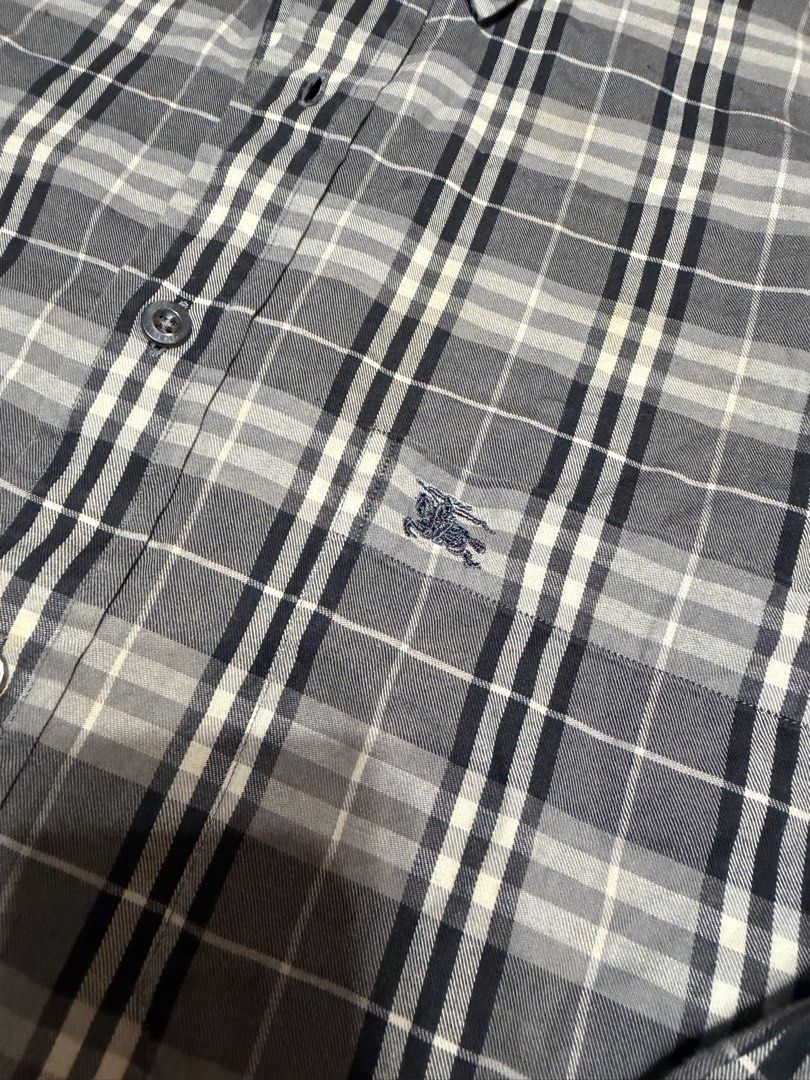 Burberry - Black Gray Plaid Longsleeves (Category: Formal Shirts) located in Cavite. Submitted by commoncourtesy (Listing ID 1466223525, Image 2). Description: Size Large.