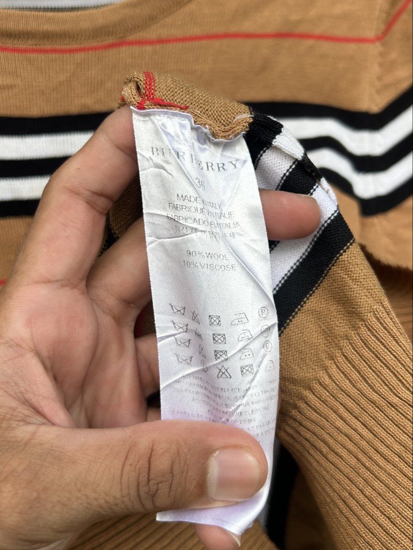Burberry Knitted Tops For HER (Category: Shirts) located in Tuguegarao City. Submitted by 2giefinds (Listing ID 1466251889, Image 3). Description: Size: MEDIUM (WOMEN) Dimes: W:17-18 x L:23 *Stretchable Condition: Excellent Color Rate: 10/10 Issue: ❌.