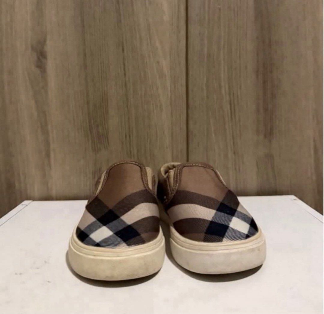 Burberry Loafers for Toddler (Category: Sneakers & Footwear) located in Mandaluyong City. Submitted by drpshop (Listing ID 1466184696, Image 1). Description: Good condition, authentic ! Outgrown by my son . Around 14 cm insole. Selling as is! First to pay basis! .