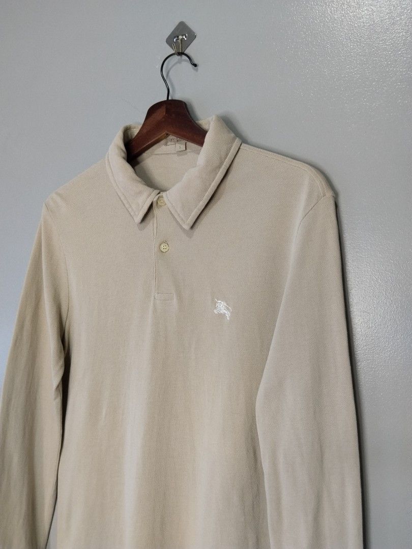 Burberry Long Sleeve (Category: Coats, Jackets and Outerwear) located in Bago City. Submitted by gent.ly.getup (Listing ID 1466229260, Image 2). Description: like new no issue 18 by 29 9.8/10 color rate small on tag.