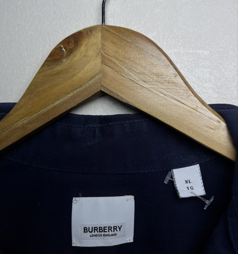 BURBERRY TB EMBROID POLO LONG SLEEVE (Category: Tshirts & Polo Shirts ) located in Marikina City. Submitted by chasecollectives (Listing ID 1466307610, Image 3). Description: BRAND : BURBERRY TB POLO LONG SLEEVE *PERFECT FOR YOUR CASUAL WEAR AND MEETING / APPOINTMENTS) EXCELLENT CONDITION *GANDA NETO!* SIZE : XL WIDTH - 24 LENGTH - 28 * 30 NO ISSUE.