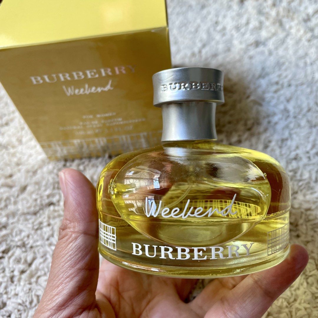 Burberry Weekend for women Perfume (Category: Fragrance & Deodorants) located in Subic. Submitted by javsprelovedstuffs (Listing ID 1466233242, Image 1). Description: Floral fragrance for women Tester (High Qlty) Pls no asking if OG given the price 😂 Can last for hours Good for everyday perfume #perfume #perfumeph #burberry #jomalone #armani #dubaiperfume .