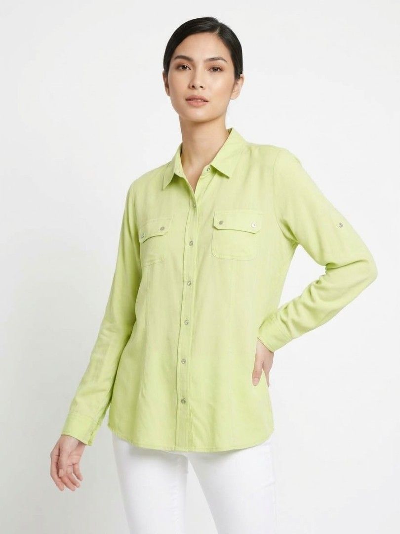 CALVIN KLEIN BASIC BLOUSE (Category: Blouses) located in Sepang. Submitted by twolips.wardrobe (Listing ID 1466162029, Image 2). Description: FREE POSTAGE SEMENANJUNG ✔️ SS POSTAGE + RM15 ❤️❤️❤️❤️❤️❤️❤️❤️ PLEASE BACA SEBELUM BELI: ❤️ ADA 7 OWNER BAJU DALAM NI. 2 admin ❤️ BAJU DARI PELBAGAI SOURCES (ada new item/ warehouse sale/ custom/preloved / yang tak berkenan beli kat seller lain pun akan diletgo semula di sini, etc) ❤️ TAK SESUAI UNTUK FUSSY