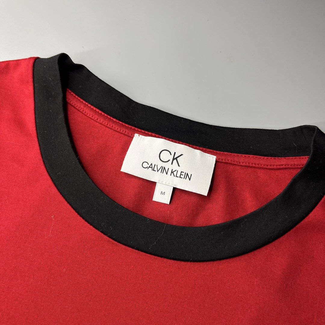CALVIN KLEIN RINGER TEE (Category: Tshirts & Polo Shirts ) located in Manila. Submitted by aaaaaahhhhhh (Listing ID 1466295536, Image 3). Description: Medium 19.5W 27L Need wash Lalamove or J&t Express + Shipping fee.