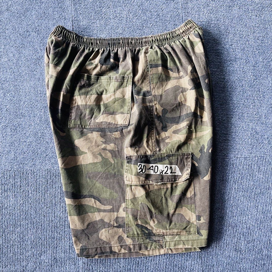 Camu cargo short size 30-40 (Category: Shorts) located in Butuan. Submitted by cgsayas20083001 (Listing ID 1466156891, Image 2). Description: Size 30-40 x22 garter Issue scratch .
