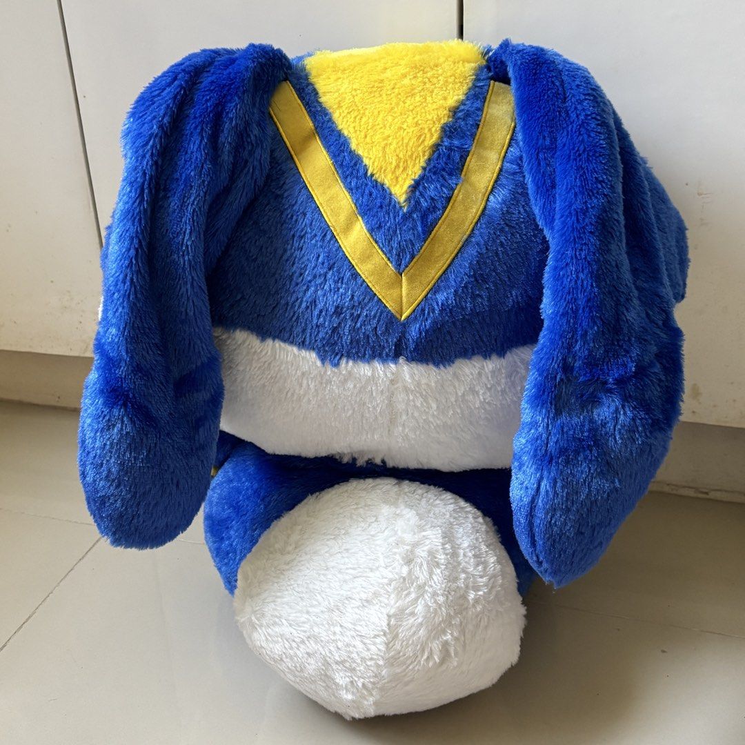 captain snowball plushie (Category: Plushies & Soft Toys) located in Manila. Submitted by lavieelle (Listing ID 1466293519, Image 3). Description: - large size captain snowball plushie - huggable and made up of quality material - from the movie secret life of pets 2 - bought from the states, authentic - rfs: decluttering.
