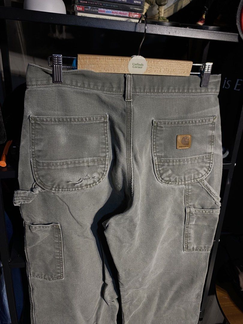 CARHARTT 2022 B11 MOS (Category: Jeans) located in San Pablo. Submitted by genesisllo24149 (Listing ID 1466187509, Image 3). Description: CARHARTT 2022 B11 MOS WAIST -> 31 LENGTH -> 40 THIGH -> 13 LEG OPENING -> 8.5 ISSUE -> DISTRESSED CONDITION -> GOOD DM TO PURCHASE 📥 DISCLAIMER: - Please manage your expectations, posted items are preloved, used & thrifted -Actual color may vary due to lighting -Flaker will be posted.