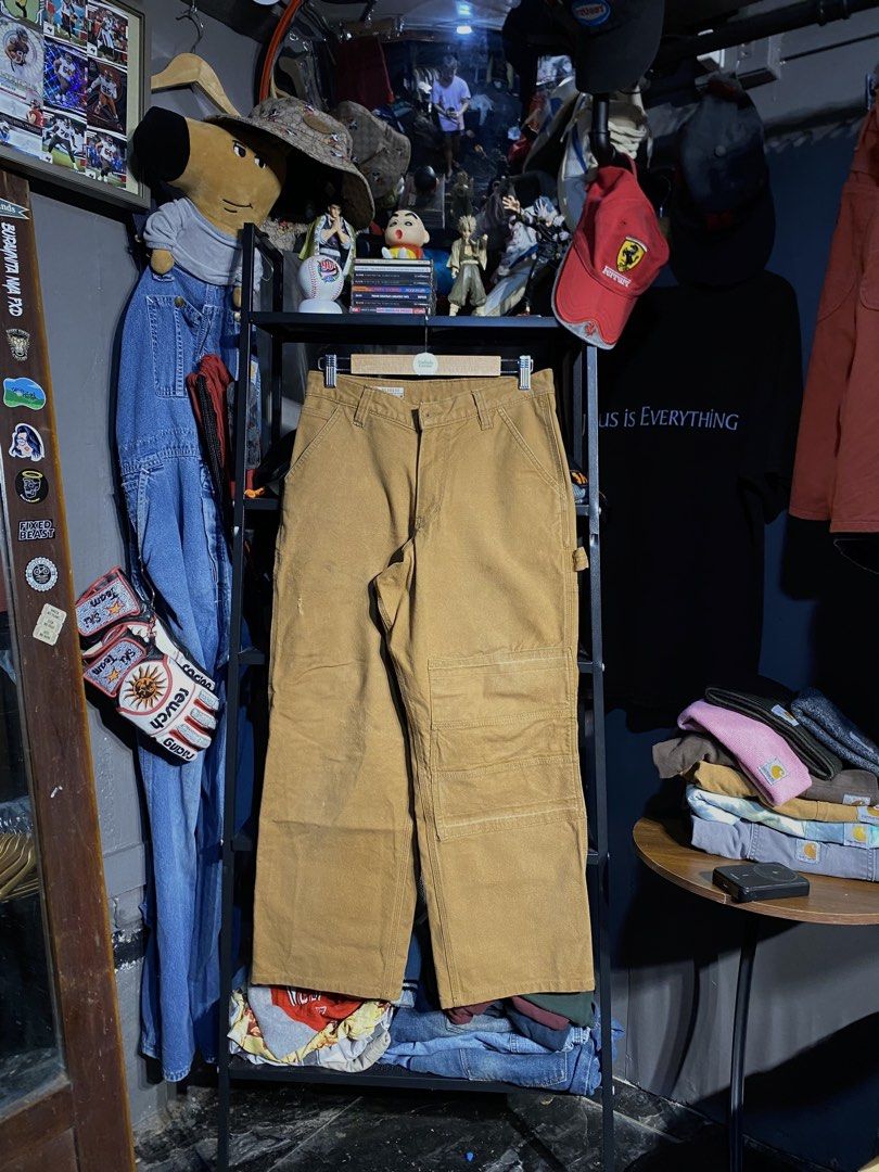 CARHARTT CARPENTER (Category: Jeans) located in San Pablo. Submitted by genesisllo24149 (Listing ID 1466187288, Image 2). Description: CARHARTT CARPENTER WAIST -> 30 LENGTH -> 36.5 THIGH -> 14.5 LEG OPENING -> 9.5 ISSUE -> REPAIRED /STAIN / SLICED CONDITION -> GOOD DM TO PURCHASE 📥 DISCLAIMER: - Please manage your expectations, posted items are preloved, used & thrifted -Actual color may vary due to lighting -Flaker will be posted.