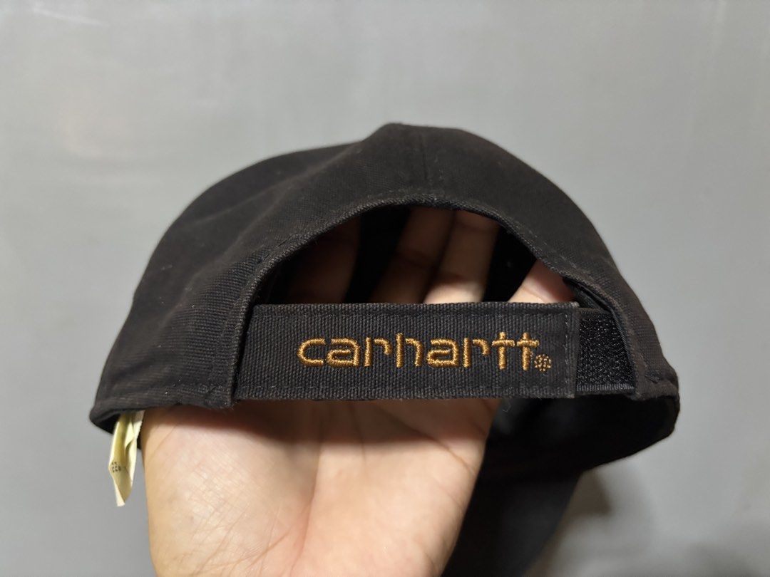 Carhartt dads hat (Category: Caps & Hats) located in Cagayan de Oro. Submitted by kirkwax_4 (Listing ID 1466174889, Image 3). Description: Carhartt dads hat Fits all velcro back In good/used condition Bawal sa maselan Pro all goods pa gamitin Black pa 680.