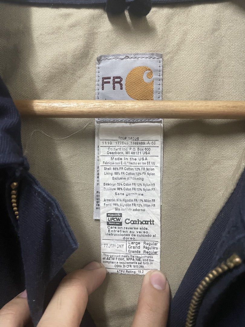 CARHARTT FR JACKET (Category: Coats, Jackets and Outerwear) located in Manila. Submitted by mxzee (Listing ID 1466174080, Image 3). Description: .