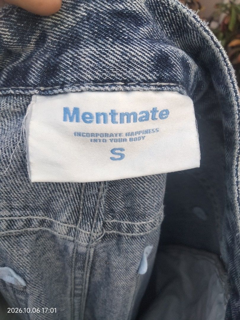 Carpenter Pants (Category: Jeans) located in Caloocan City. Submitted by haruconcep52476 (Listing ID 1466315186, Image 3). Description: Dimensions W31×L39 Good condition Color rate 9.5 No issue.