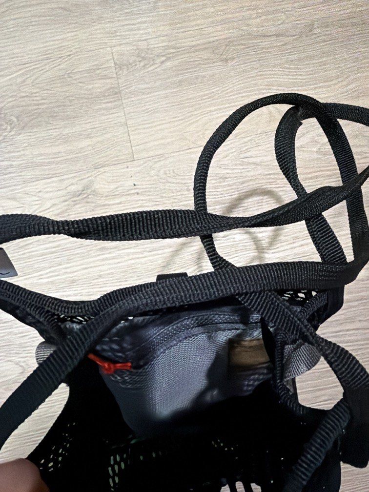 Carry Om Mala Void MEDIUM (Category: Tote Bags) located in Quezon City. Submitted by downthecatwalk (Listing ID 1465388184, Image 2). Description: Brand new just received yesterday With proof of purchase. .