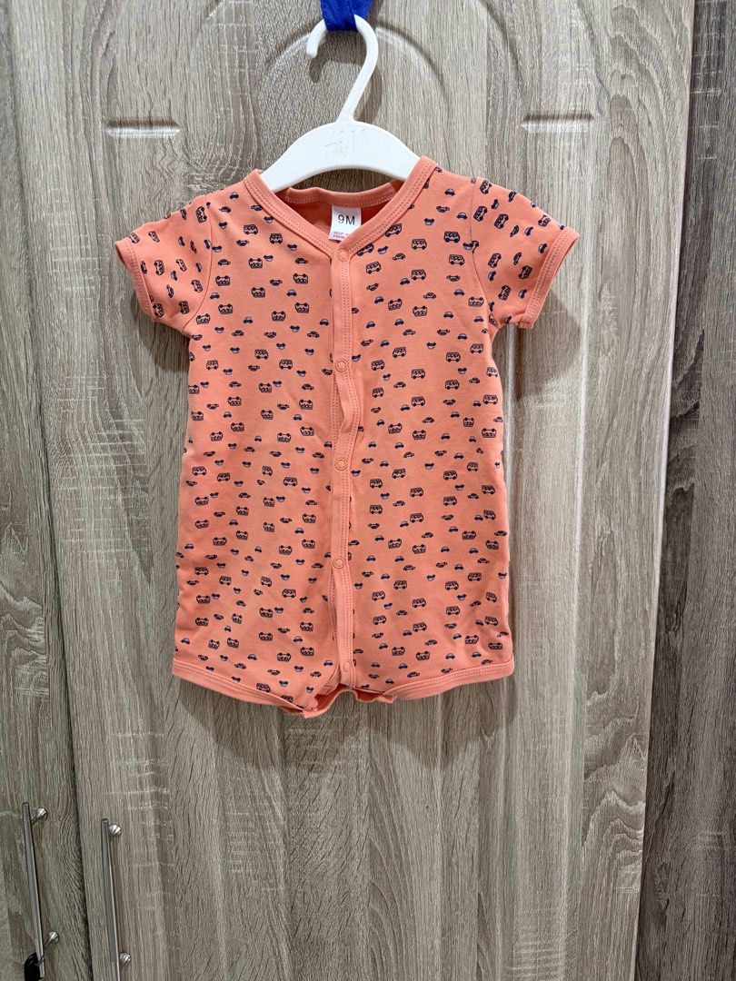 Carters One piece (Category: Babies & Kids Fashion) located in San Fernando. Submitted by superdealitems (Listing ID 1466168469, Image 1). Description: Best fit to 3-6 months up to 9 months if petite 9months on tag small size Used once.