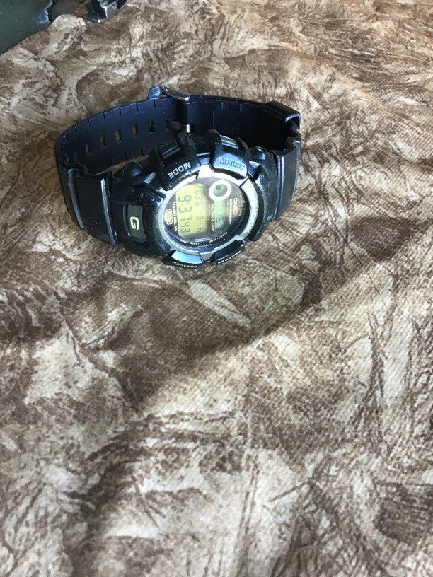 Casio gshock G-2300 original (Category: Men's Watches) located in Baguio. Submitted by agozun61 (Listing ID 1466163724, Image 3). Description: Vintage Casio Gshock original Good running condition .