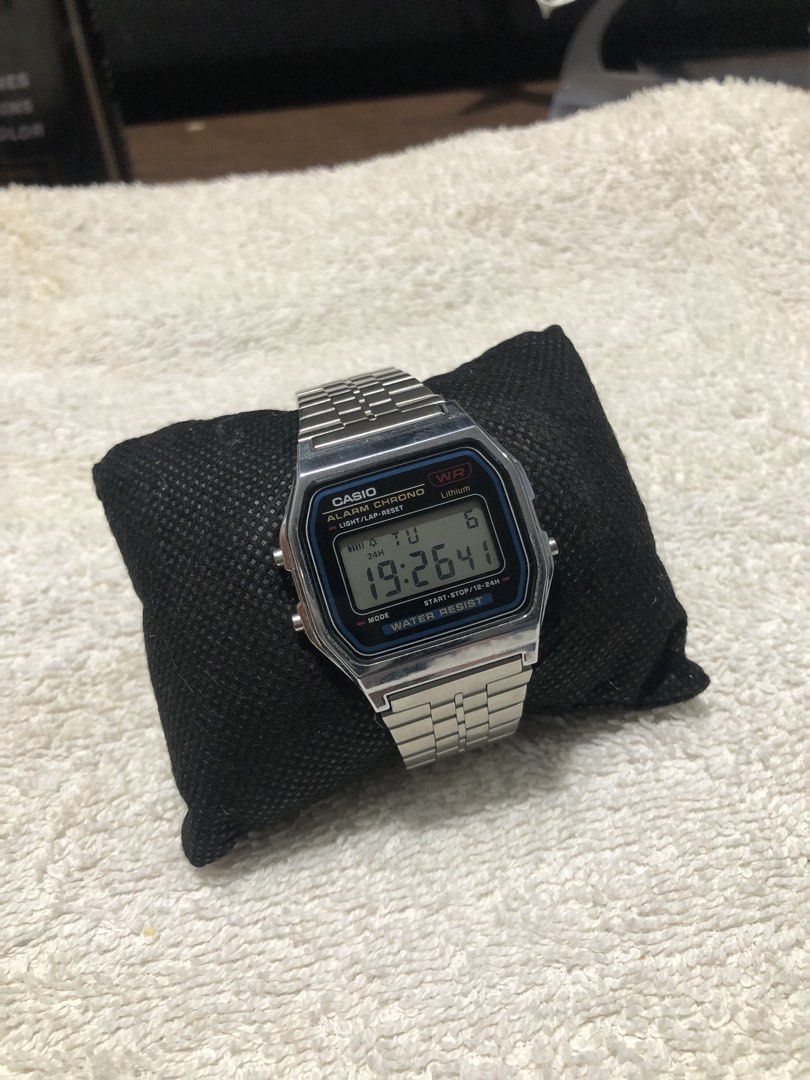 Casio Vintage Digital (Japan) (Category: Men's Watches) located in Dagupan City. Submitted by alex123345 (Listing ID 1466316764, Image 2). Description: - Casio Vintage Digital (Japan) Brand: Casio Model: Casio Vintage Digital (A159W) Reference: A159W-1 (Module 593) Watch Movement: Casio Quartz Power Source: Battery (Lithium CR2016) Dial Details: Black Bordered Digital Display, LCD Screen, Alarm Chrono & Light Indicators Case and Bezel: Chrome Pla