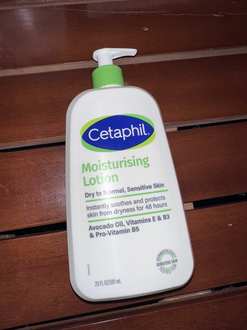 Cetaphil Moisturizing Lotion (Category: Body Care) located in Dasmarinas. Submitted by student.nars (Listing ID 1466242622, Image 1). Description: Brand New (from SNR) 591 ML.