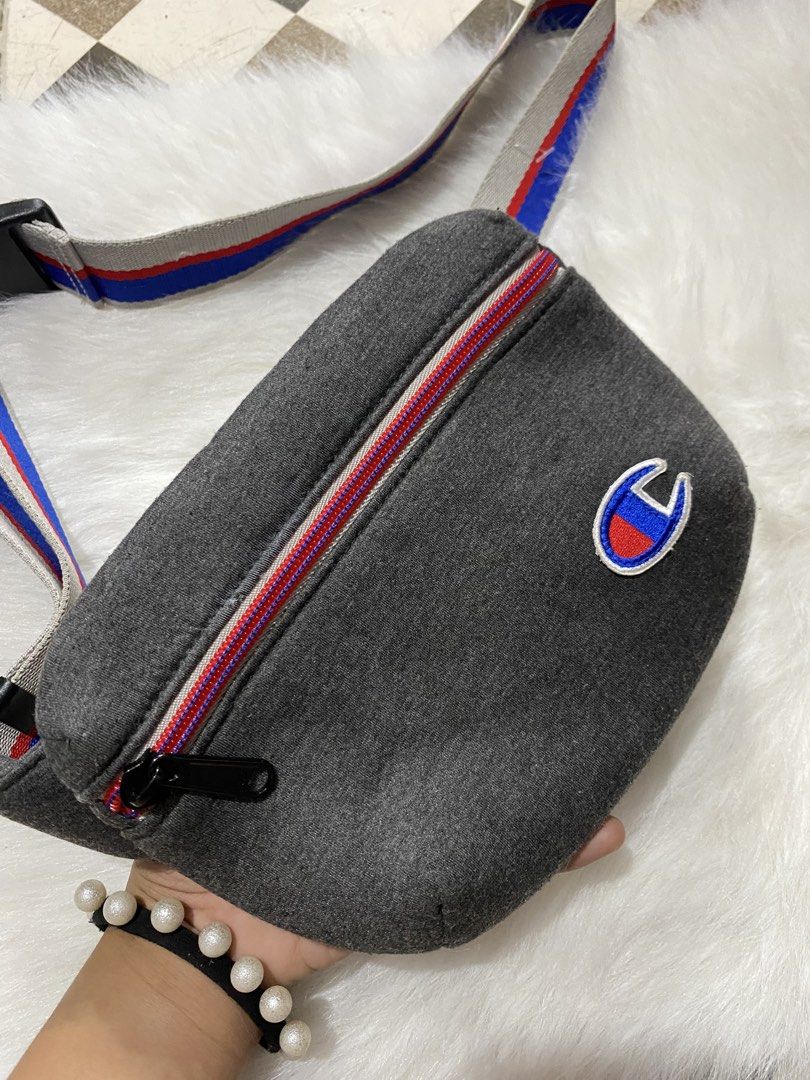 champion beltbag (Category: Wallets & Card holders) located in Quezon City. Submitted by mariamaharba7798 (Listing ID 1466299483, Image 2). Description: Champion Multi-Purpose Belt Bag authentic .