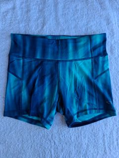 (Category: ) located in . Submitted by petiteprettyboutiquev2 (Listing ID 1466176296, Image 1). Description: .