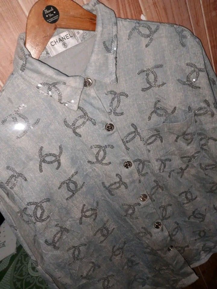 CHANEL (Category: Coats, Jackets and Outerwear) located in Taguig. Submitted by clothingselection (Listing ID 1466200742, Image 3). Description: PTPA CHANEL SOFT DENIM JACKET 23 X 28 VERYGOOD CONDITION NID WASH FRESH FROM BALE.