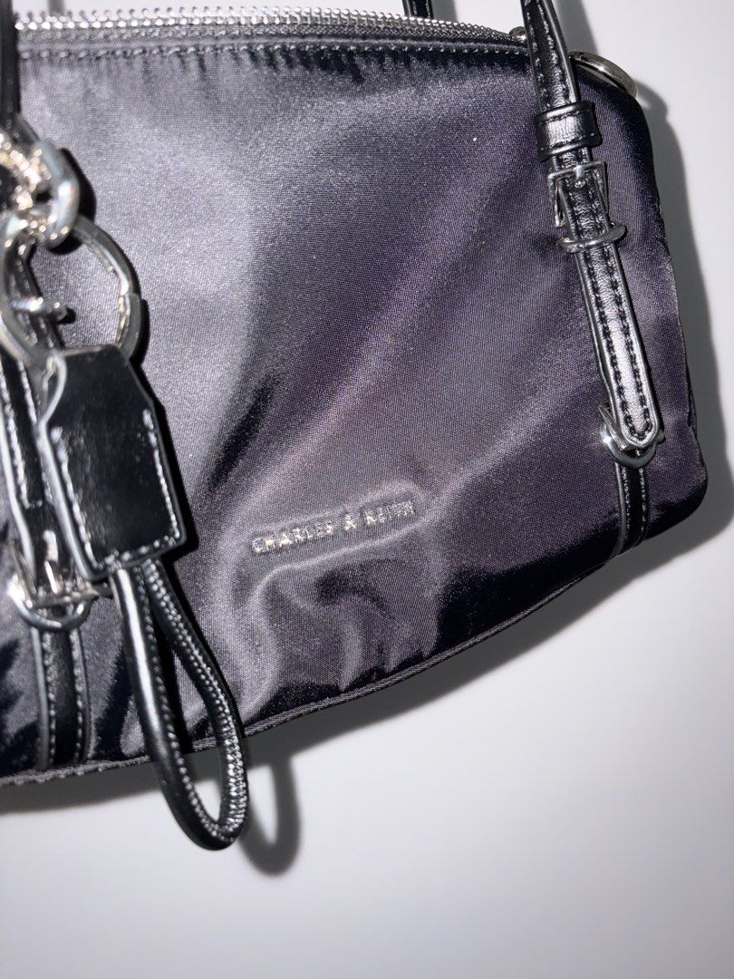 Charles & keith (Category: Shoulder Bags) located in Rizal. Submitted by prelovedbykristel (Listing ID 1466299681, Image 3). Description: with dustbag! :) MOP : gcash/ bdo MOD : lalamove ❌ no refund! :).