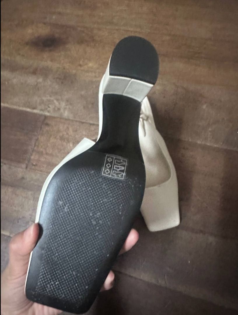 Charles and Keith - Square Toe Heels (Category: Heels) located in San Juan City. Submitted by closet_cleanse16 (Listing ID 1466282960, Image 2). Description: Only tried once - black stain on shoe is just dust and can be removed.