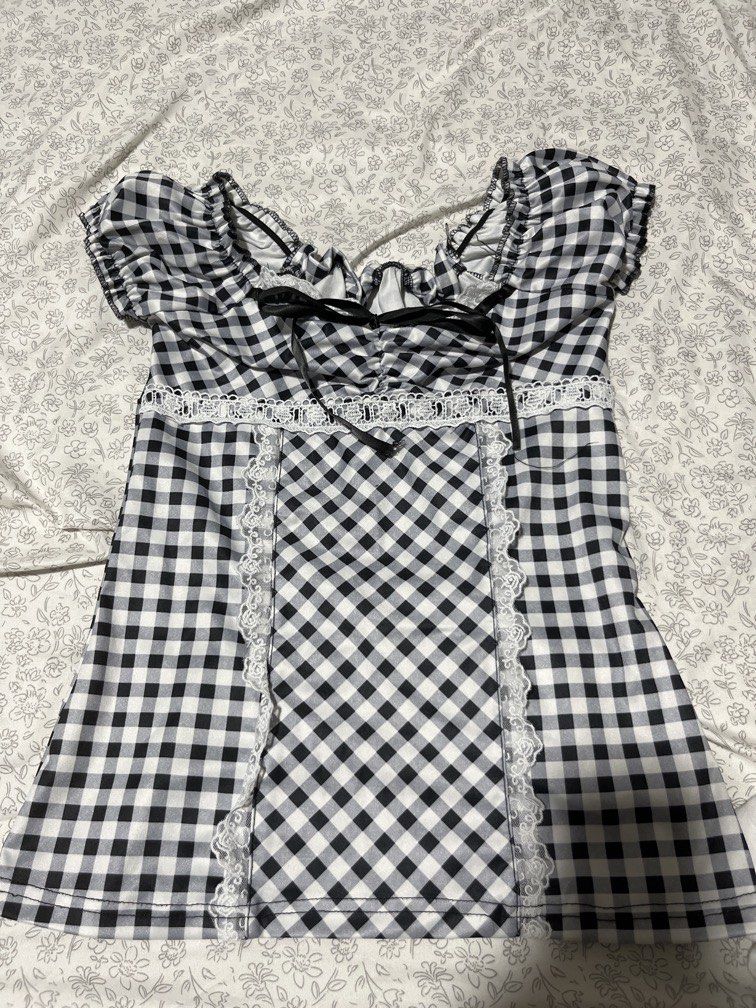 Checkered Babydoll Top (Category: Sleeveless) located in Manila. Submitted by backroombargains (Listing ID 1466257482, Image 1). Description: Was bought for 300 originally, but stayed in the closet. Was only used once or twice. An extra small..