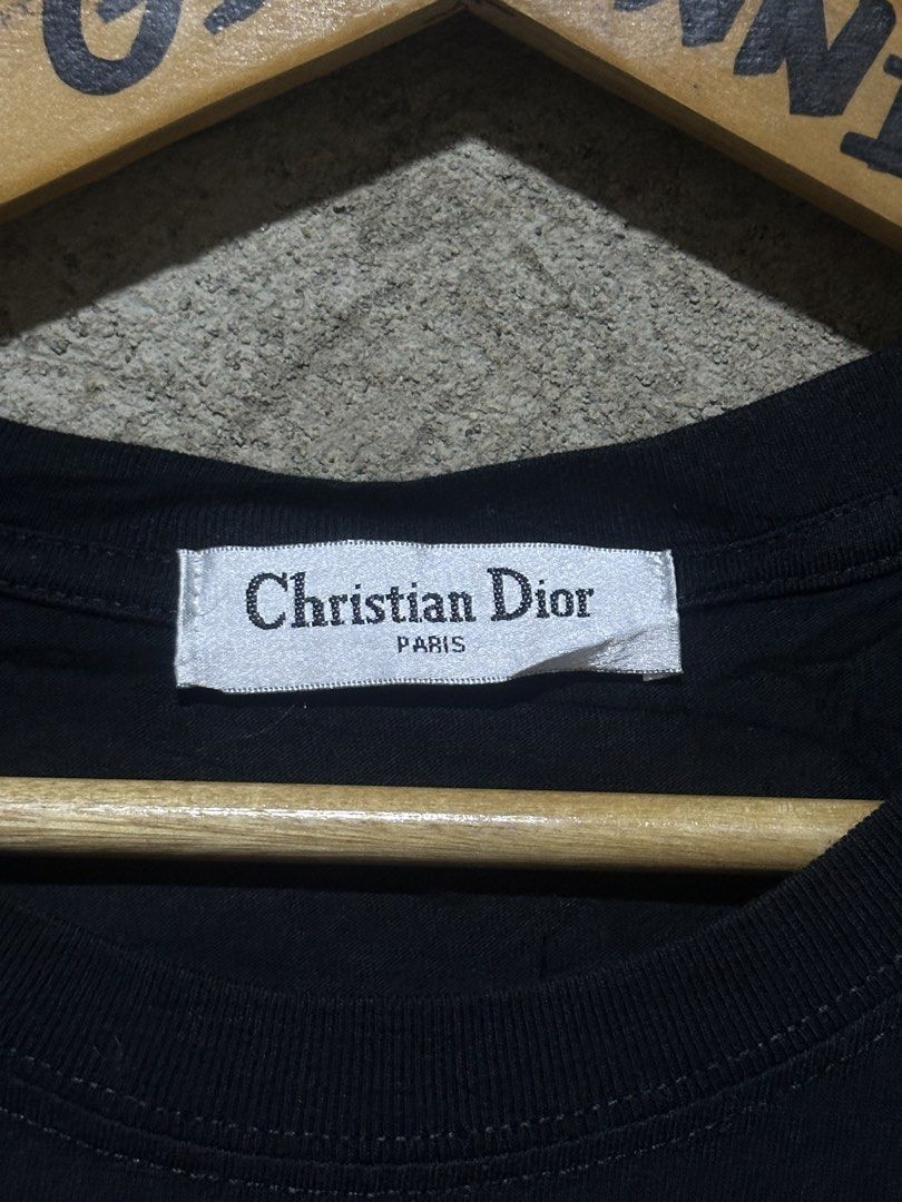 Christian Dior Shirt (Category: Tshirts & Polo Shirts ) located in Ozamiz City. Submitted by quick_done_deals (Listing ID 1466204172, Image 2). Description: 💯 Excellent Condition 📐 Dimes: L28.5xW22 (M) 🔍 Issue: None 🎨 Color Rate: 9.5 / 10.