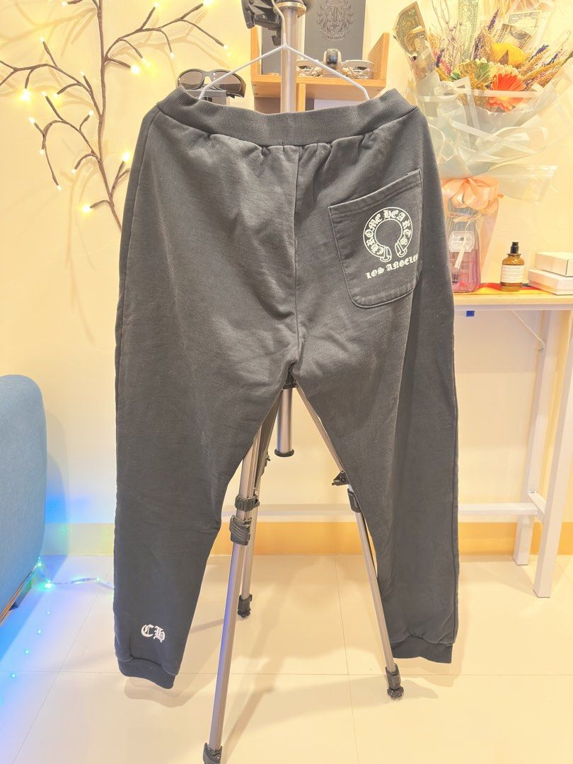 Chrome Hearts Jagger (Category: Trousers) located in Malay. Submitted by samkolder (Listing ID 1466255816, Image 2). Description: Dimes: W 30 - 34 (stretchable) L 40.5 H 5 - 7 (stretchable) Issue: no lace lang. Super goods ng fabric, pullers are smooth..