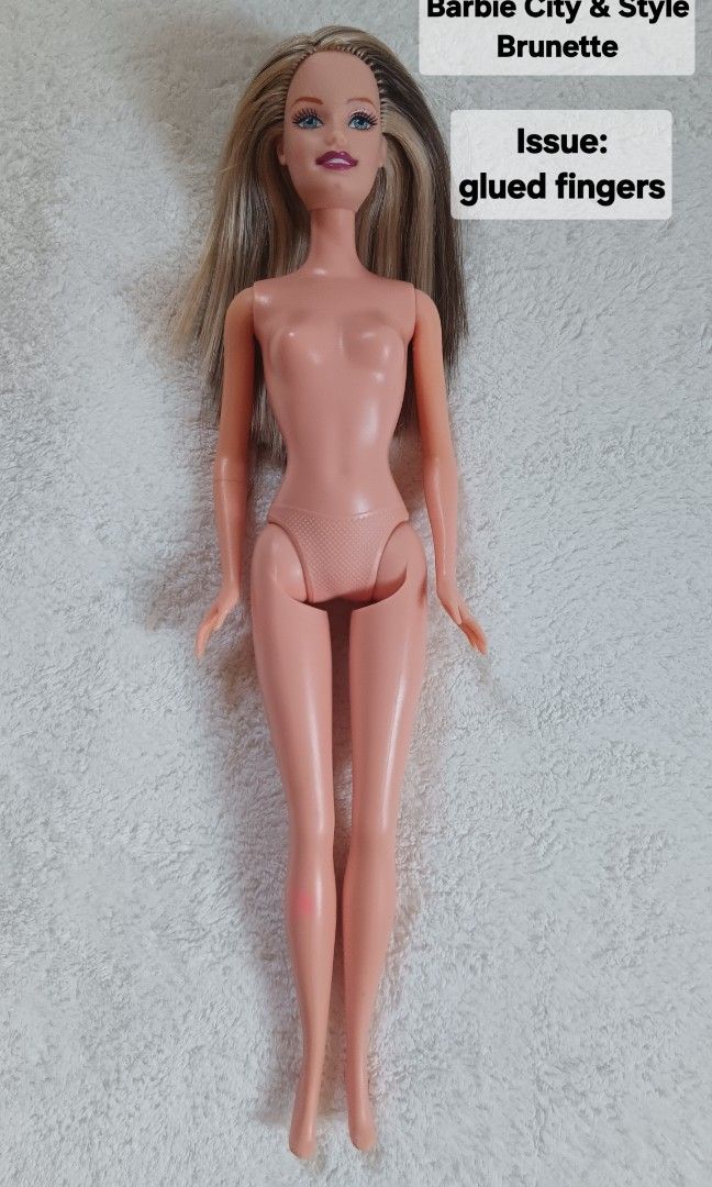 City & Style Barbie (Category: Kids Toys) located in Bacolod City. Submitted by miztyzaah0622 (Listing ID 1466299179, Image 2). Description: complete with Barbie dress & shoes.