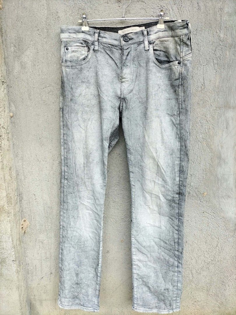 CK (Category: Activewear) located in Manila. Submitted by ramzzyyy (Listing ID 1466200589, Image 3). Description: .