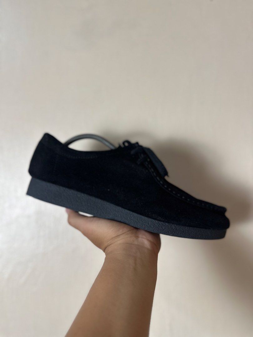 Clarks Alternative Wallabees (Category: Sneakers) located in Don Carlos. Submitted by rabearcelj59593 (Listing ID 1466320682, Image 1). Description: .