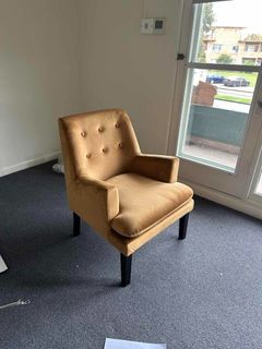 (Category: ) located in . Submitted by priceworthfurniture (Listing ID 1466192144, Image 1). Description: .
