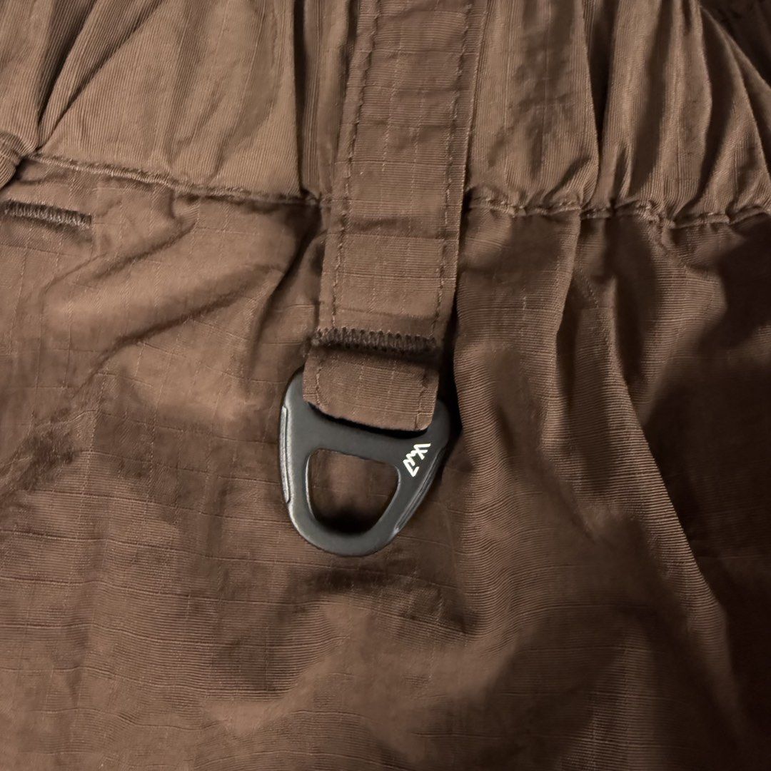 CMF Outdoor prefuse pants (Category: Trousers) located in Cavite. Submitted by epiboie (Listing ID 1466181416, Image 2). Description: Cmf prefuse pants Size medium on tag 28-33 39 length 8.5Leg opening Color rate: 9.5/10 excellent condition No issue 2480.