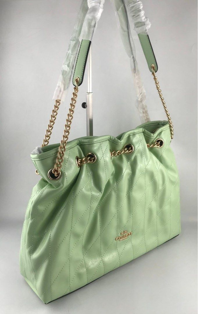 Coach Evelyn Medium (Category: Shoulder Bags) located in Binan City. Submitted by pinkykeenshop (Listing ID 1466169563, Image 3). Description: .