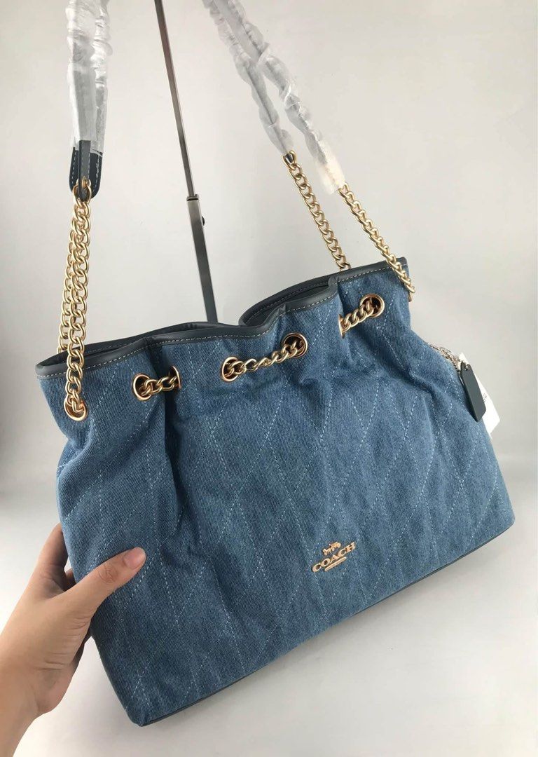 Coach Evelyn Medium (Category: Shoulder Bags) located in Binan City. Submitted by pinkykeenshop (Listing ID 1466169688, Image 2). Description: .