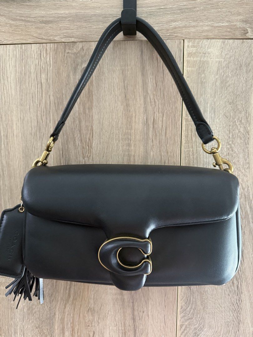 Coach Leather Pillow Tabby Shoulder Bag (Category: Shoulder Bags) located in Quezon City. Submitted by andyclave (Listing ID 1466194669, Image 1). Description: .