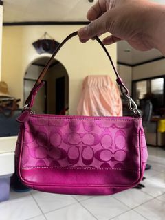 (Category: ) located in . Submitted by anndergroundmarket (Listing ID 1466209681, Image 1). Description: .