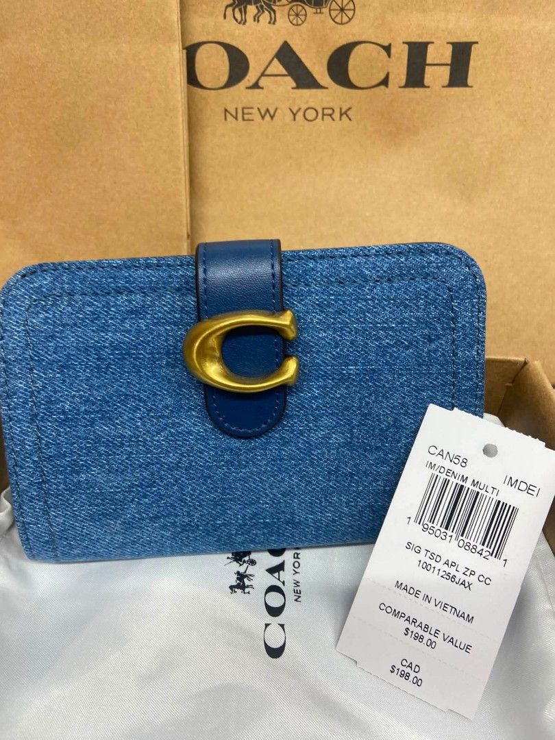 Coach Tabby Wallet (Category: Wallets & Card holders) located in Manila. Submitted by msddirectfactoryoutlet (Listing ID 1466291869, Image 2). Description: .