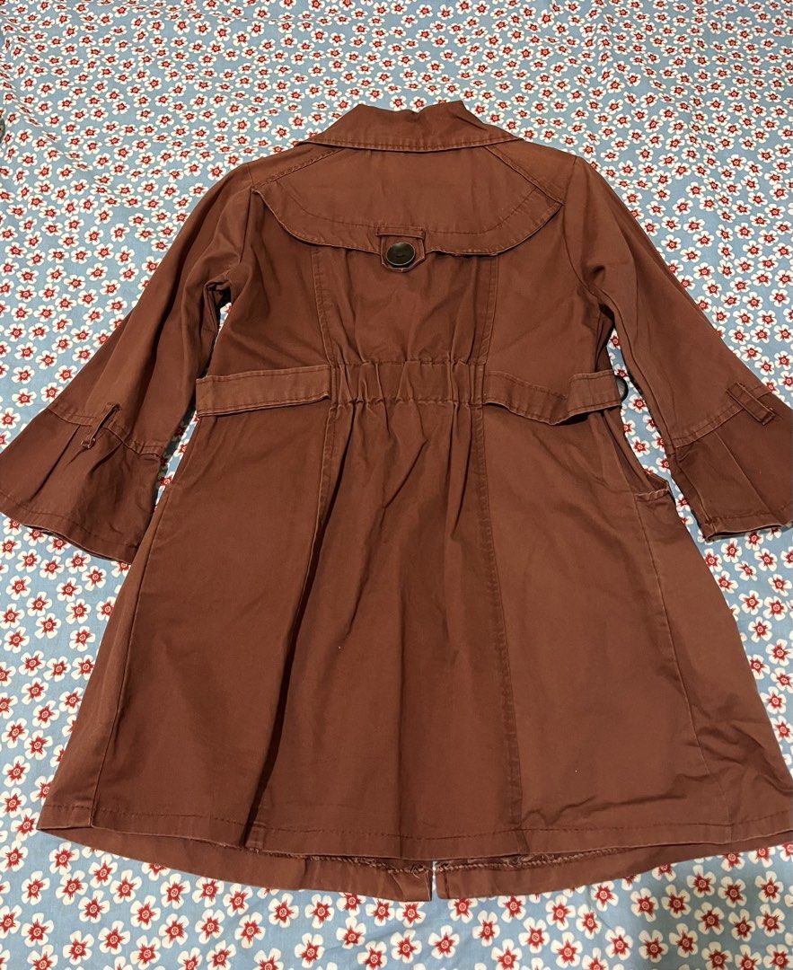 Coat (Category: Coats, Jackets and Outerwear) located in Caloocan City. Submitted by declutter_joy (Listing ID 1466287571, Image 3). Description: Good for S to Semi Large Missing 1 button sa pocket area (design button) NO COD PAYMENT FIRST (GCASH) BUYER WILL PAY SF Courier: Lalamove/Grab/Gogoxpress.