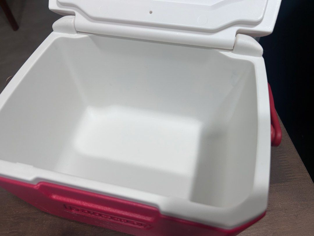 Coleman Red and White Cooler (Category: Hiking & Camping) located in Pasay City. Submitted by iaedd (Listing ID 1466185650, Image 3). Description: - 5qt (approximately 5L) - Used a few times, mostly stored - Small signs of sticker residue on front.