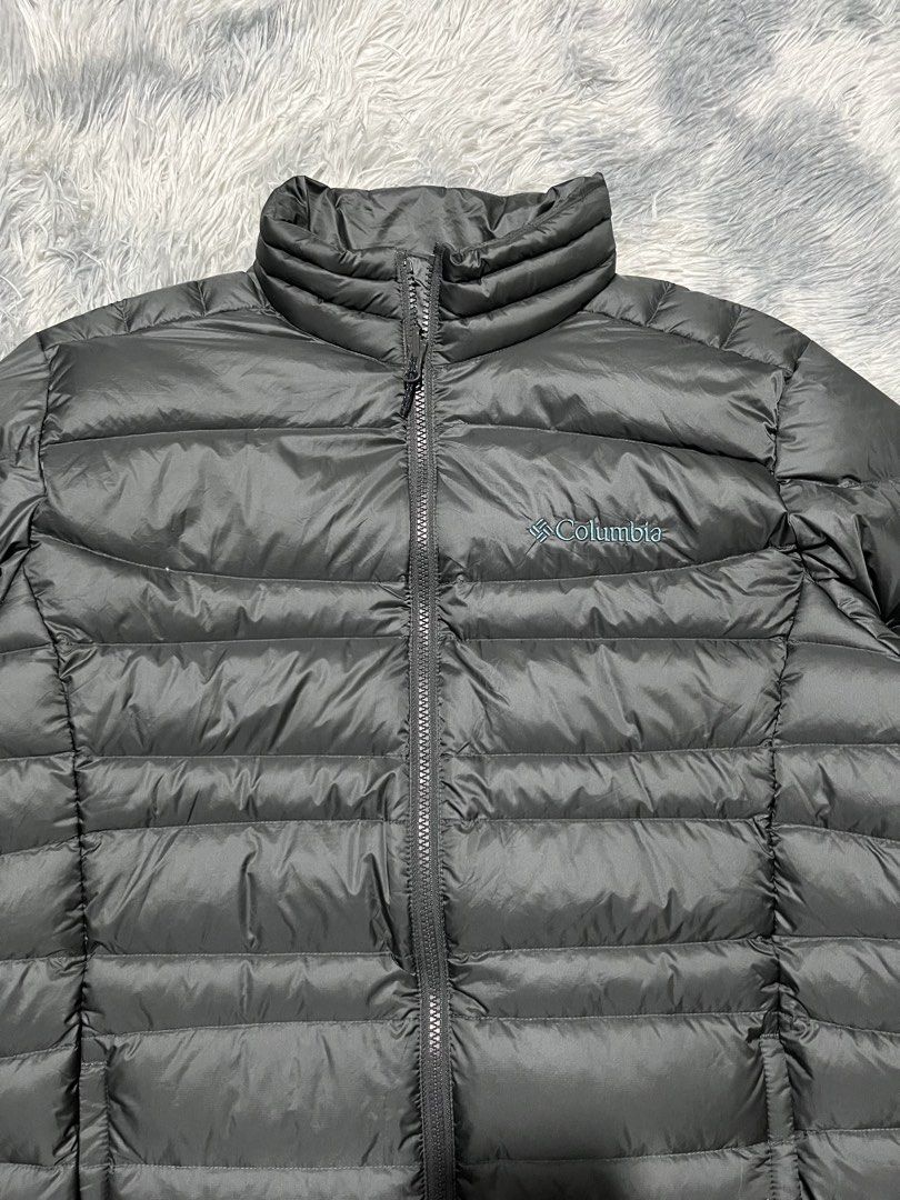 Columbia Omni Heat Puffer Jacket (Category: Coats, Jackets and Outerwear) located in Sasmuan (Sexmoan). Submitted by winterclothes.ph (Listing ID 1466290952, Image 2). Description: Columbia Omni Heat Puffer Jacket L on tag Width 22 Length 27 Excellent Condition.