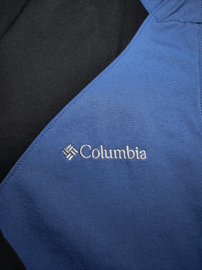 COLUMBIA TITANIUM JACKET (Category: Coats, Jackets and Outerwear) located in Las Pinas. Submitted by jeusmanlangit (Listing ID 1466169822, Image 2). Description: COLUMBIA TITANIUM JACKET SIZE: LARGE ON TAG DIMES: W: 24. L: 29 ISSUE: NAWALA NA YUN MGA HAWAKAN SA ZIPPER PERO GOODS NA GOODS NAMAN ANG ZIPPER 650 PESOS LANG DM📩.