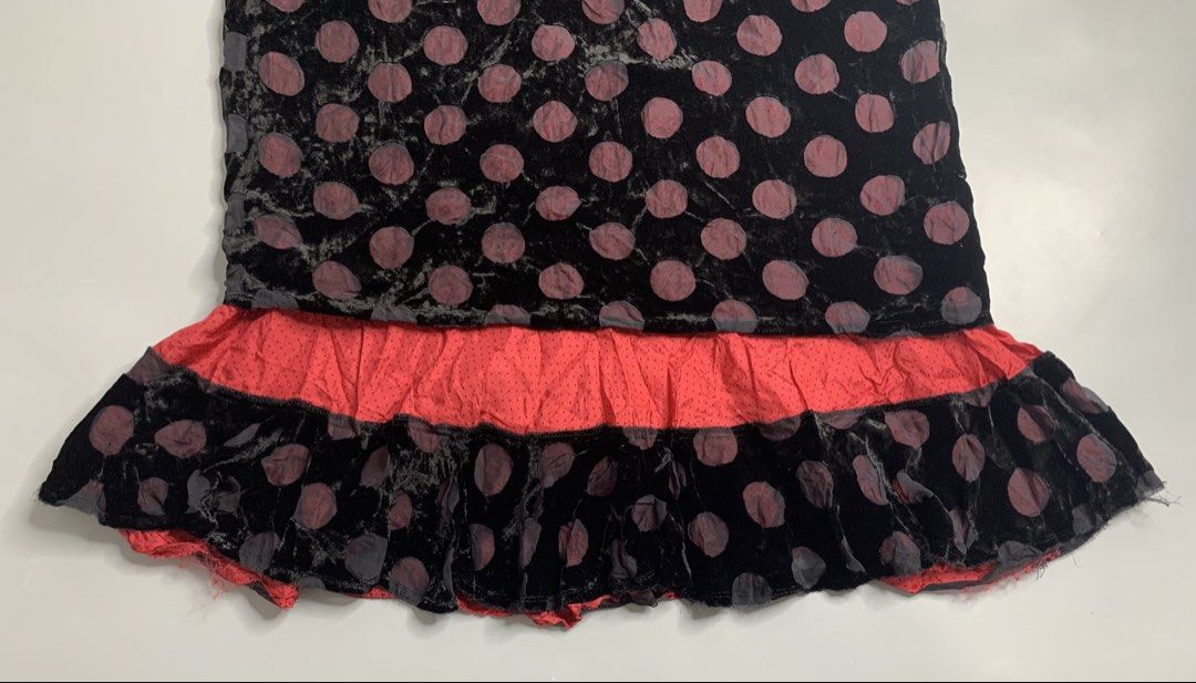 Comme des Garcons Maxi Skirt (Category: Skirts) located in Binan City. Submitted by disqualified_but_undefeated (Listing ID 1466310256, Image 2). Description: Rare! Rare! Rare! Comme Des Garcons Polka maxi Skirt Womens Size- Small Waist- 26"-34" Garterized/Stretchable Lenght- 30 inches In Good Condition Please Check Detailed Photos Posted For Your Reference Thankyou!!! •a vintage 1990s Comme des Garçons silk-blend black skirt with red polka dots.