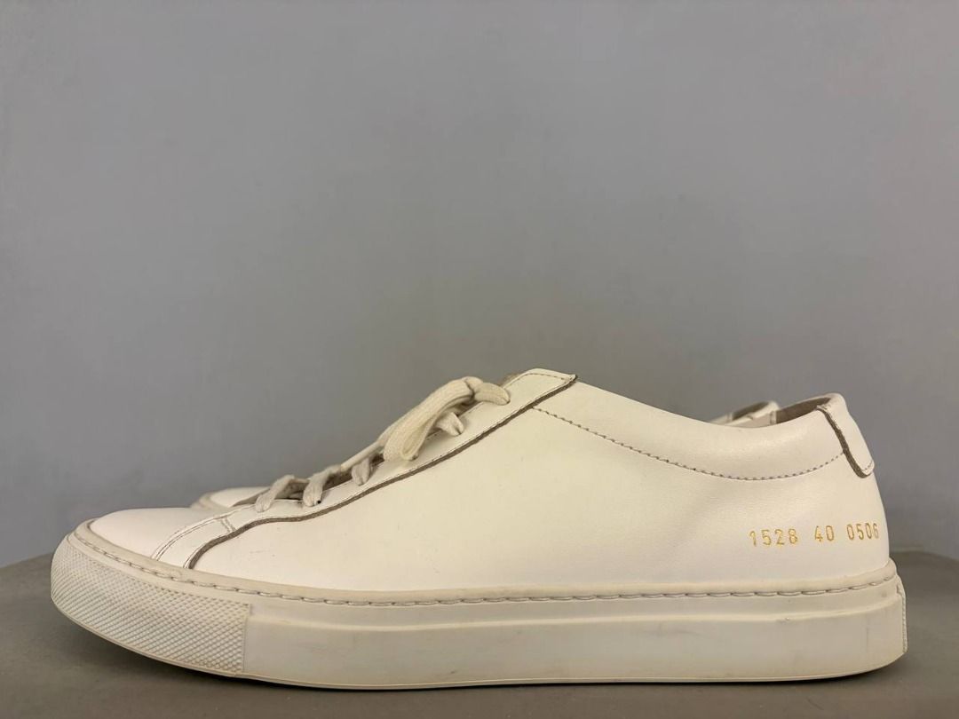 COMMON PROJECTS ORIGINAL ACHILLES LOW (EU 40) (Category: Sneakers) located in Quezon City. Submitted by greggycamacho (Listing ID 1466188334, Image 2). Description: Size: EU 40 Color: White Inclusions: Unused Laces + Dust Bag SRP: PHP 32,692.