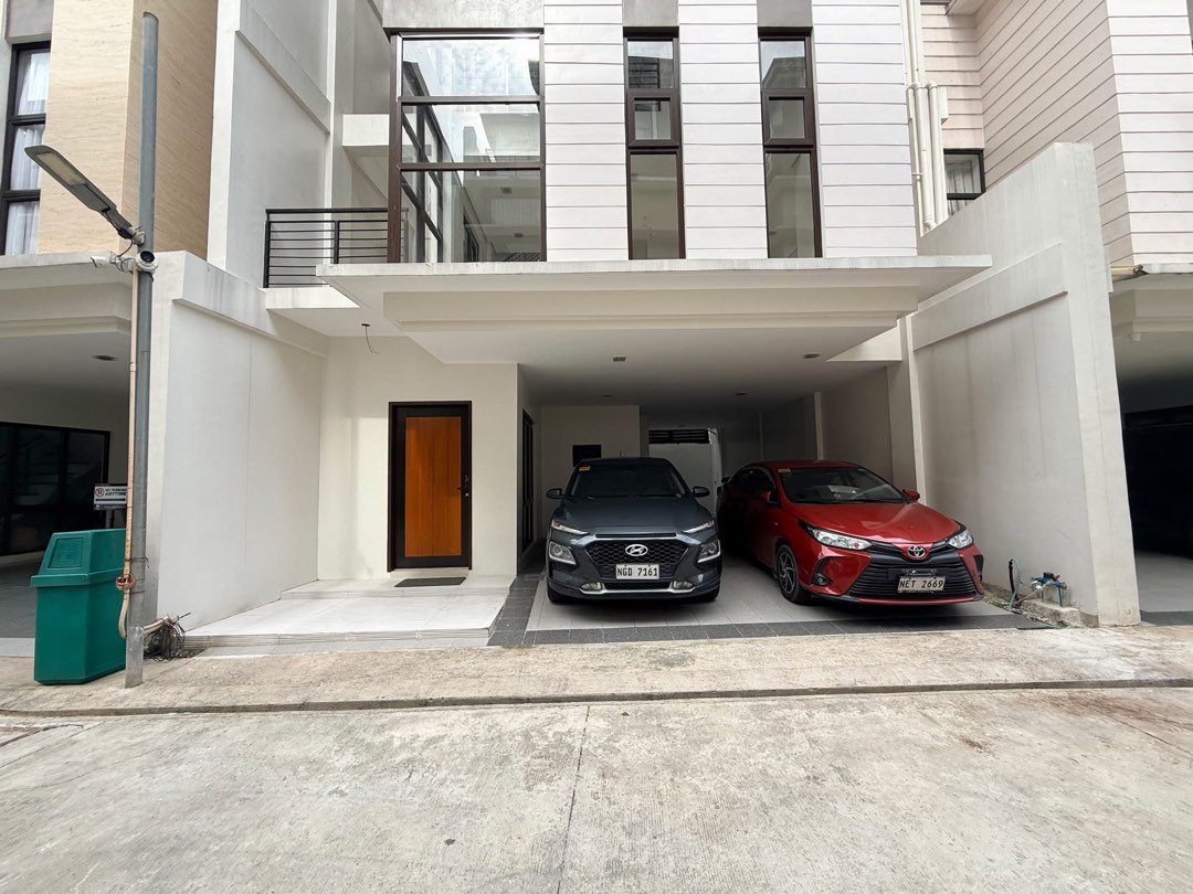 (Category: ) located in . Submitted by raincomito (Listing ID 1466276550, Image 1). Description: .