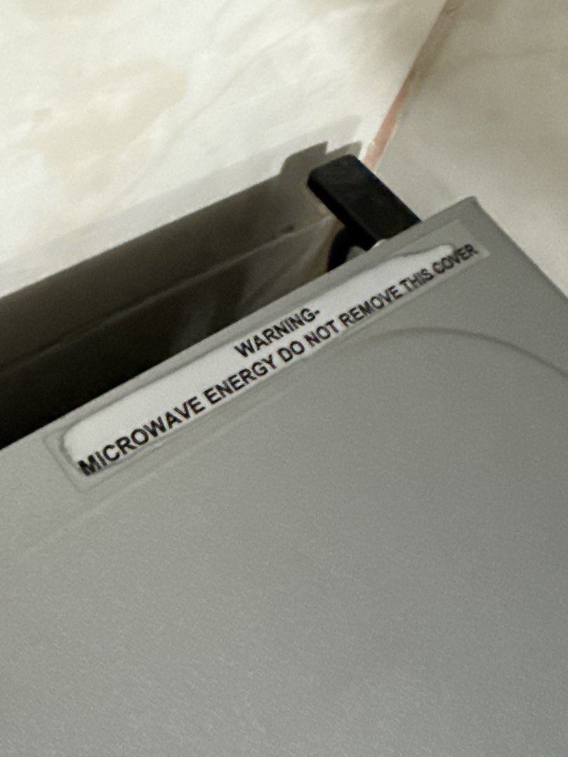 Condura Mechanical Microwave Oven 20L (Category: Ovens & Toasters) located in Caloocan City. Submitted by konmariwithcy (Listing ID 1466230903, Image 3). Description: Fully working microwave. Heats properly and all functions work. BUT Mica sheet is burnt and needs replacement, so selling as-is at a discounted price. Buyer can replace the mica sheet before use. Selling because upgrading. No returns/refunds..