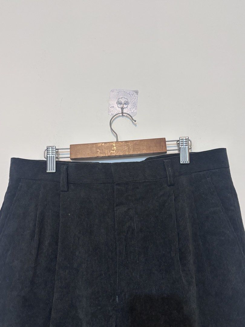 Corduroy Pleated Trousers (Category: Trousers) located in Bulacan. Submitted by janeeeeelleeeee (Listing ID 1466187515, Image 2). Description: Corduroy Trousers - from japan - like new - premium quality ₱250.