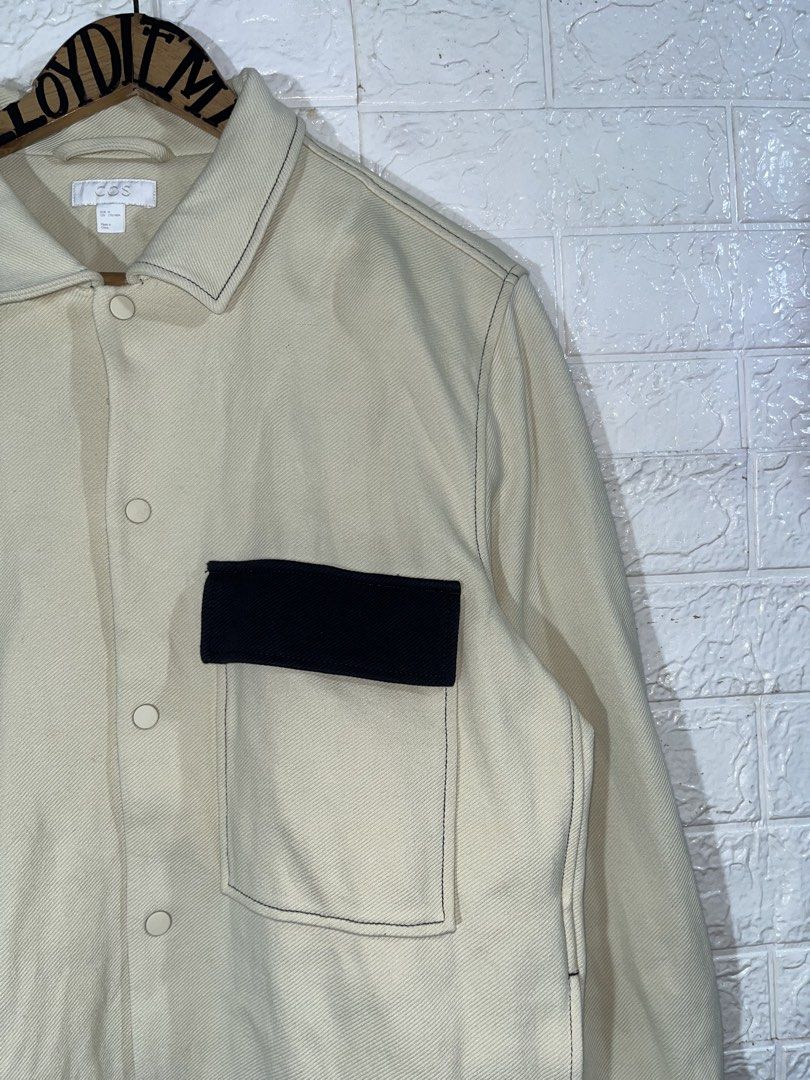 COS cream contrast stitch polo button down (Category: Coats, Jackets and Outerwear) located in Manila. Submitted by lloydiemmfmannn (Listing ID 1466244232, Image 3). Description: COS cream contrast stitch polo button down sz M on tag fits w21 l26.5 flaws: need wash pasay location.
