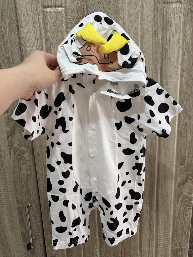 Cow jumpshort (Category: Babies & Kids Fashion) located in San Fernando. Submitted by superdealitems (Listing ID 1466171236, Image 1). Description: Best fit to 3-6 and 6-9 months Used once Cotton.